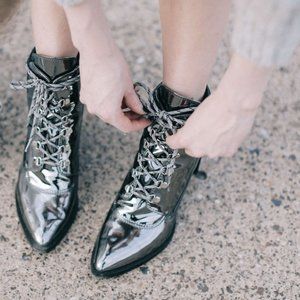 Stuart Weitzman X Gigi Hadid Boots!!!